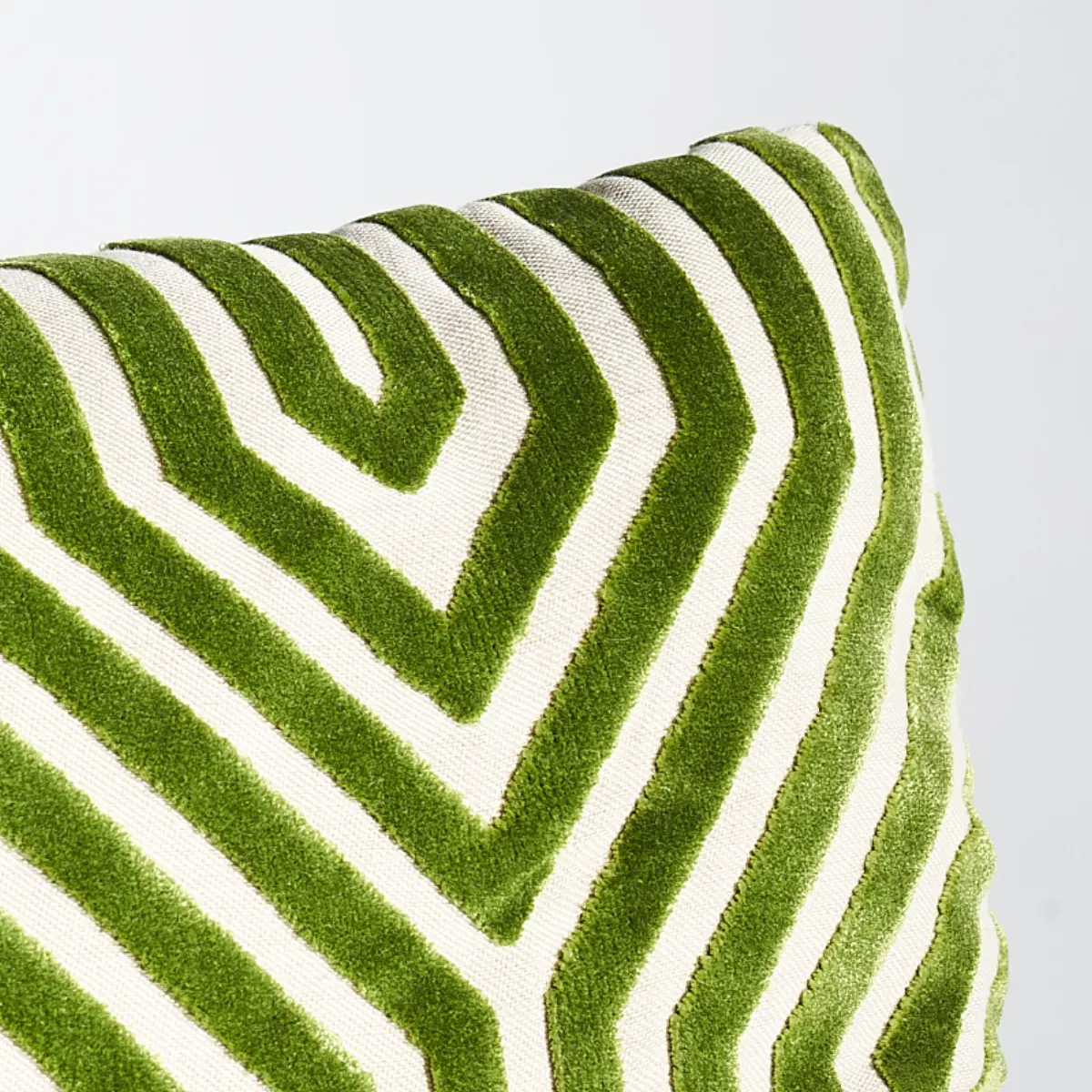 Vanderbilt Velvet Pillow_ LETTUCE