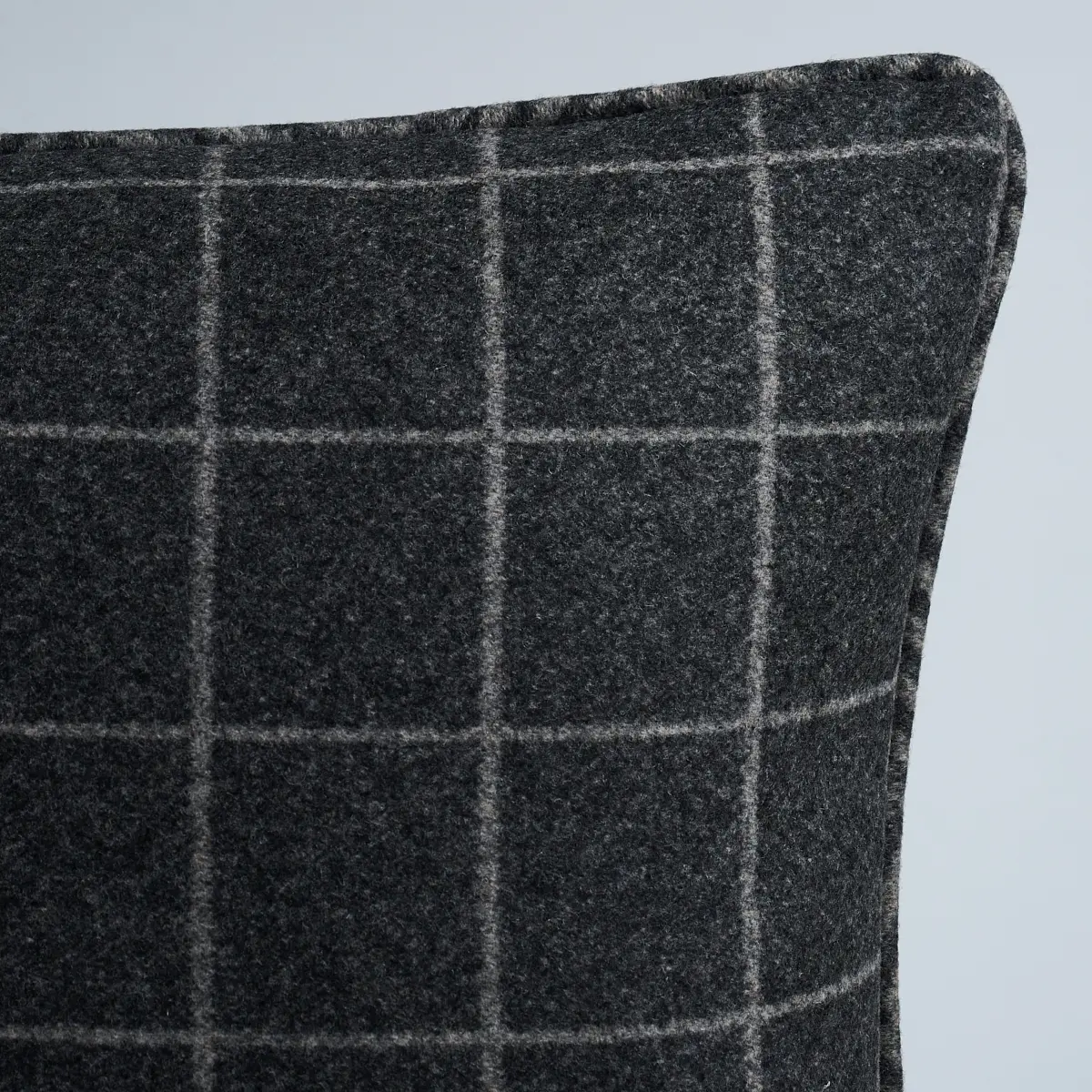 Colorado Pillow_ CHARCOAL/NICKEL
