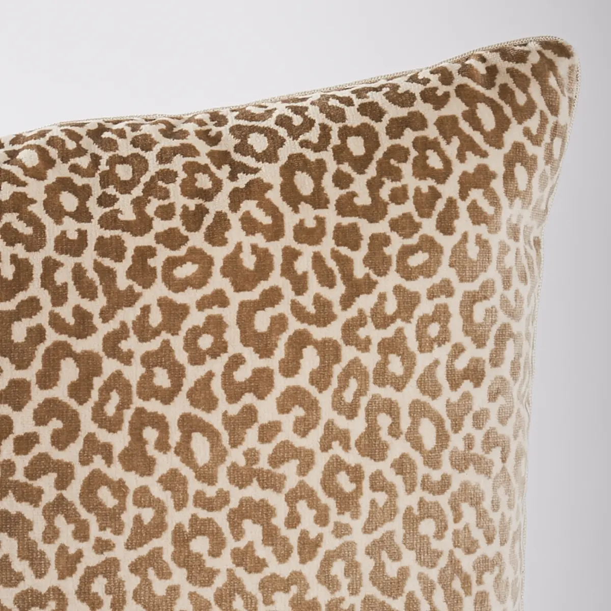 Madeleine Pillow_ NATURAL