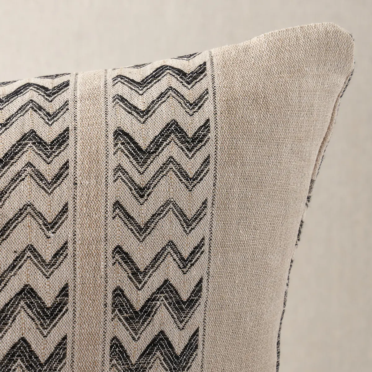 Kudu Stripe + Kudu Pillow_ BLACK