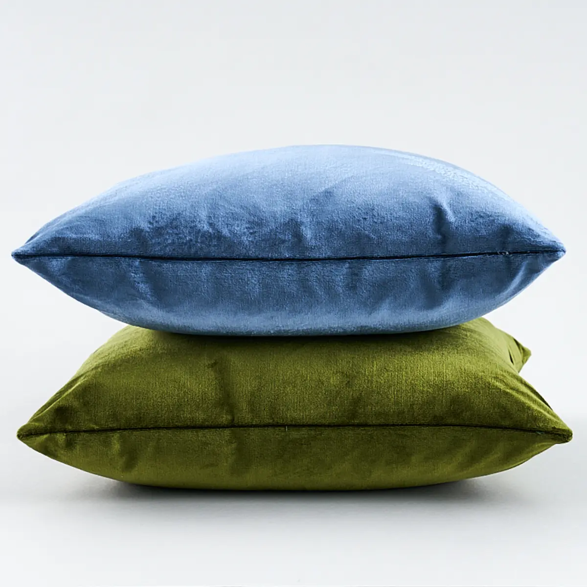 Venetian Silk Velvet Pillow_ MOSS