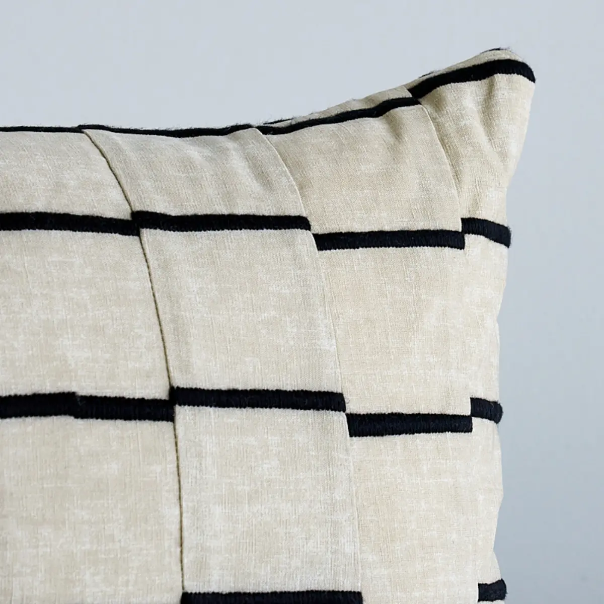 Lines Pillow_ BLACK
