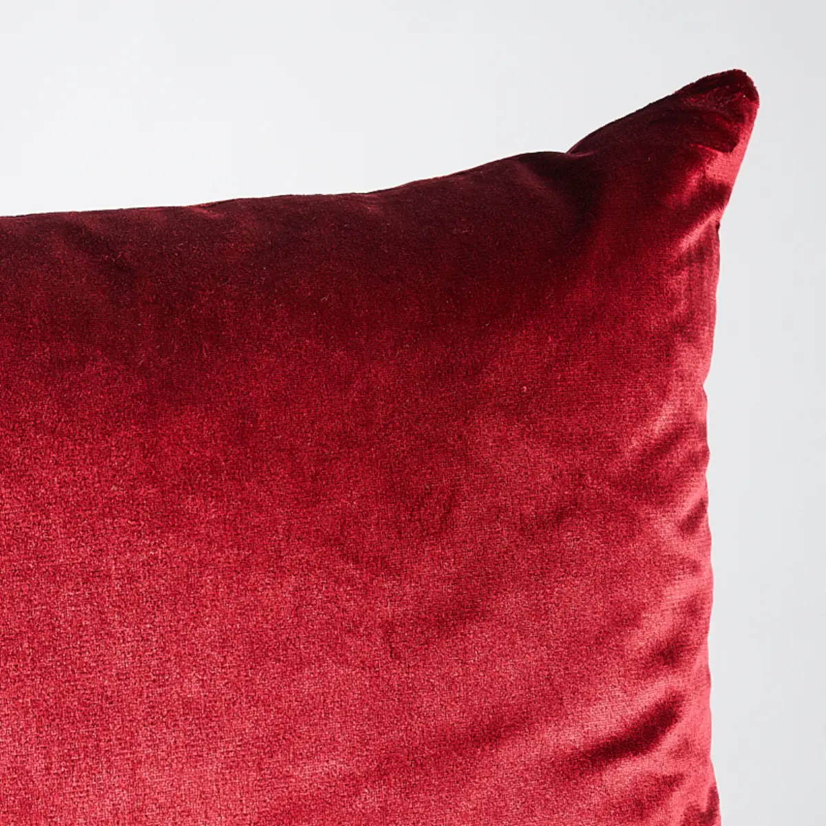 Performance Silk Velvet Pillow_ MERLOT
