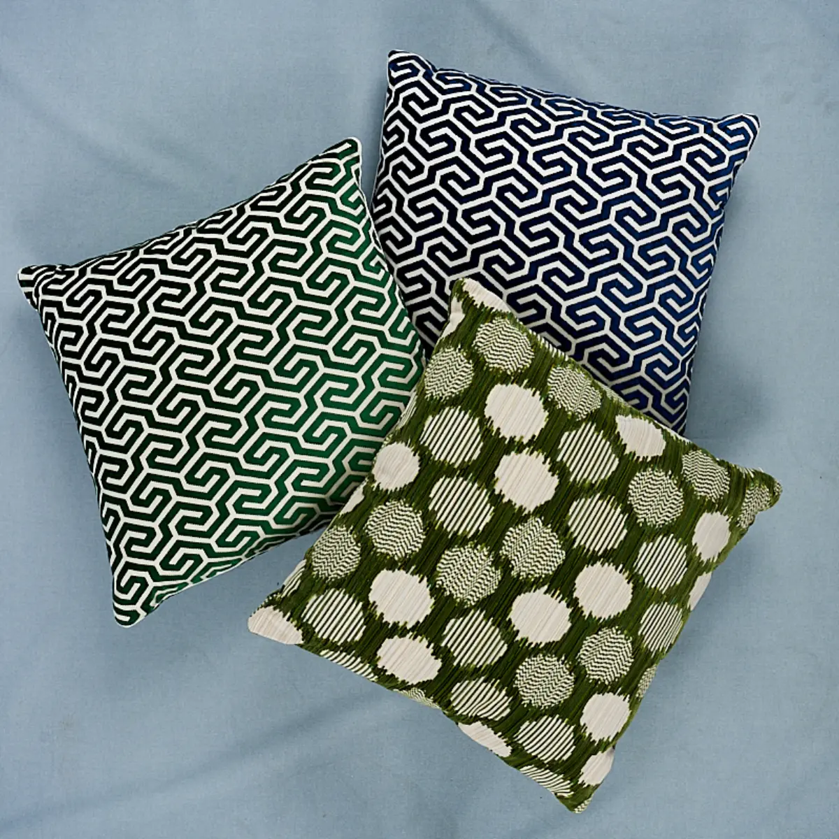 Ming Fret Velvet Pillow_ EMERALD