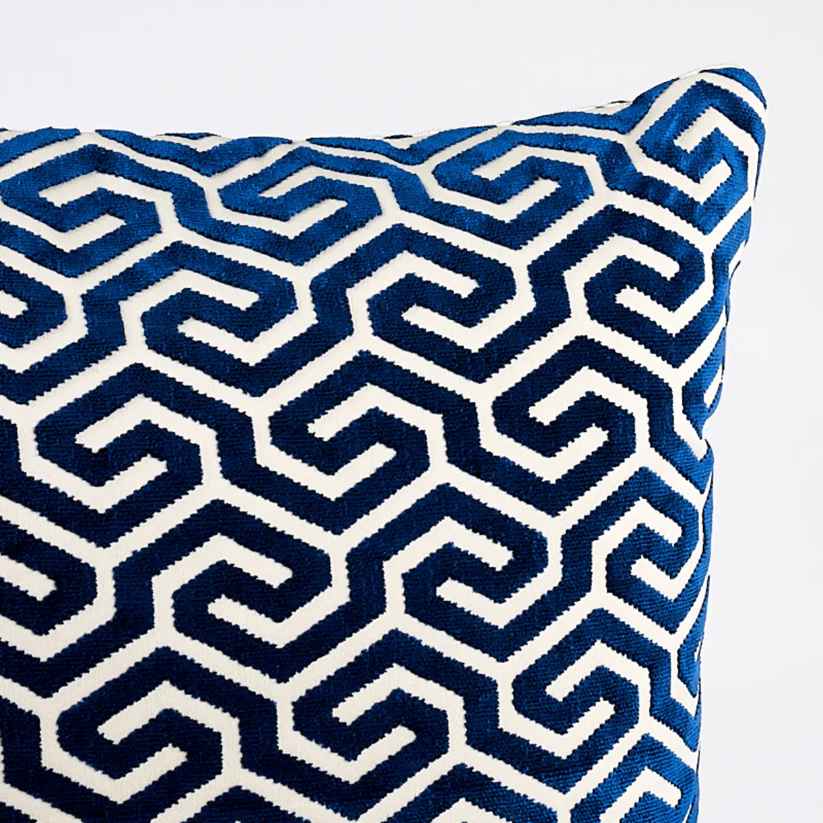 Ming Fret Velvet Pillow_ NAVY