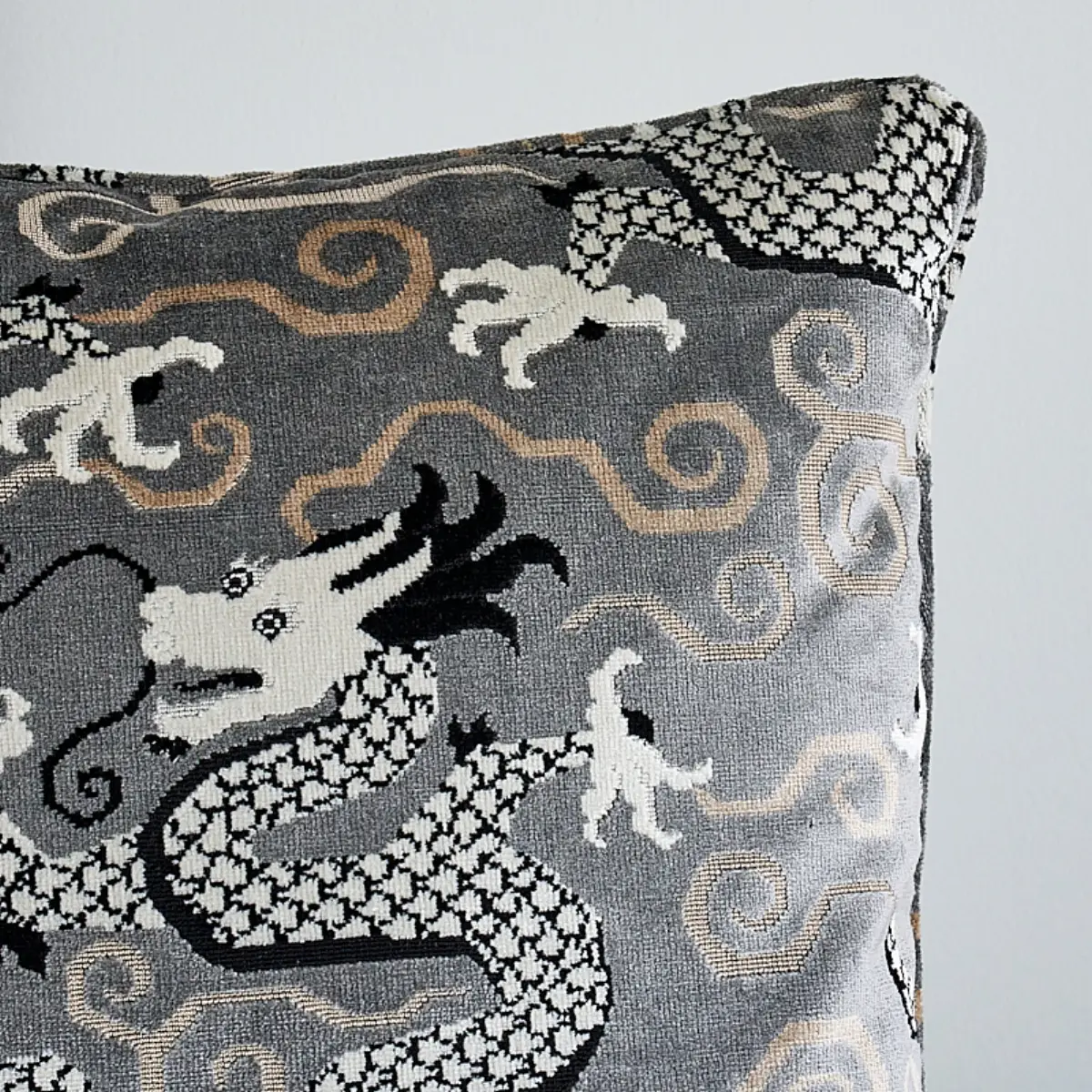 Bixi Velvet Pillow_ SILVER