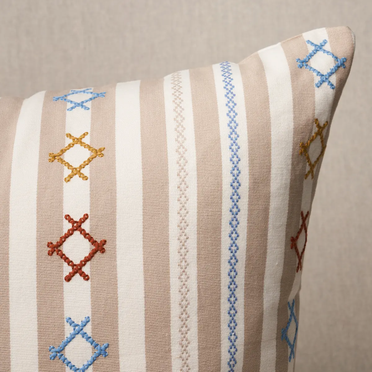 Rhodes Stripe Pillow_ NEUTRAL