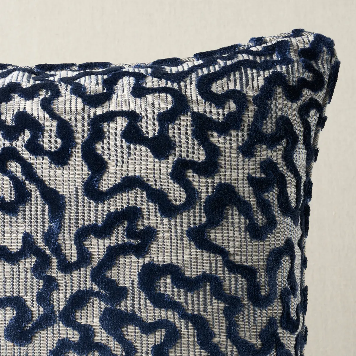 Janis Velvet Pillow_ BLUE