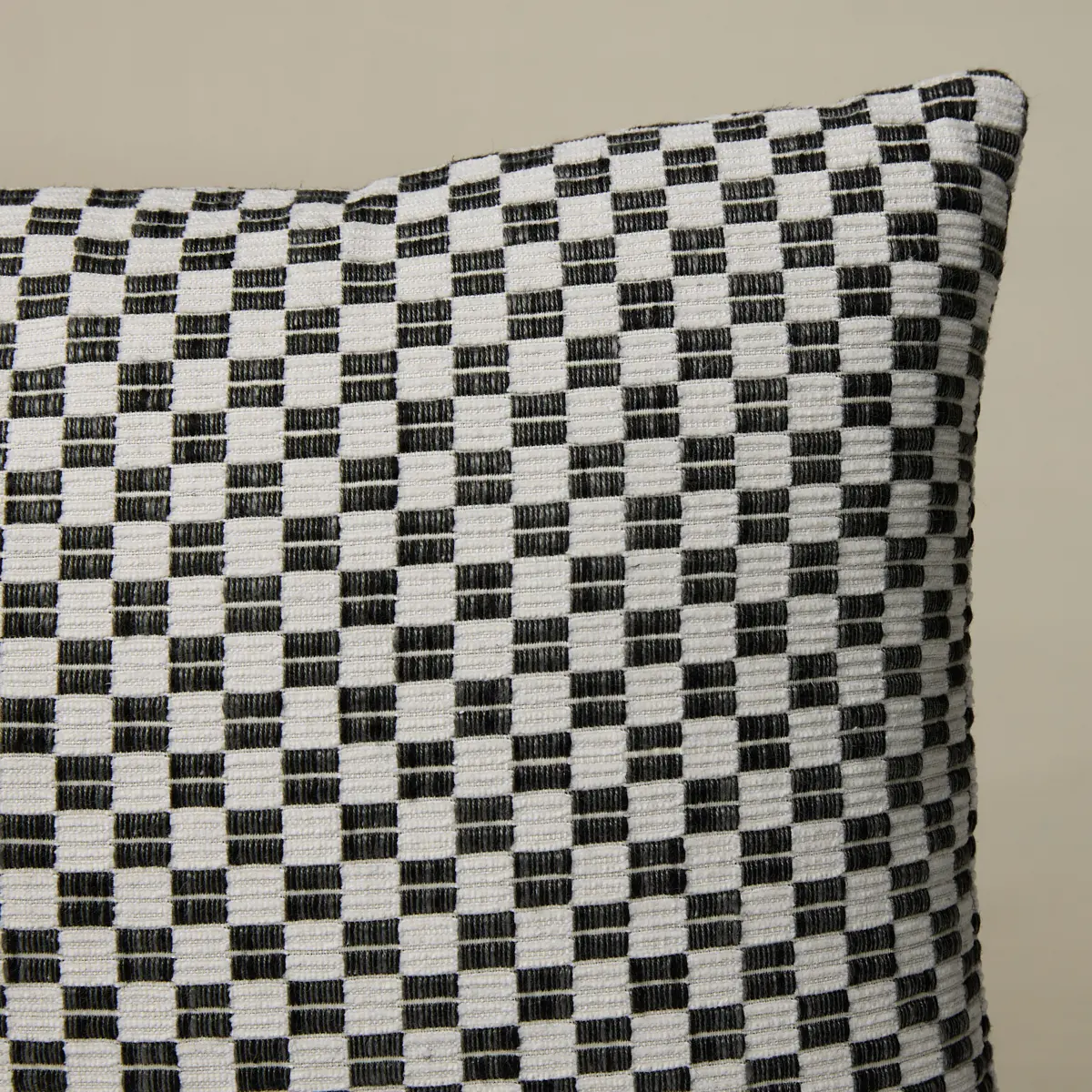 Elkhart Pillow_ BLACK