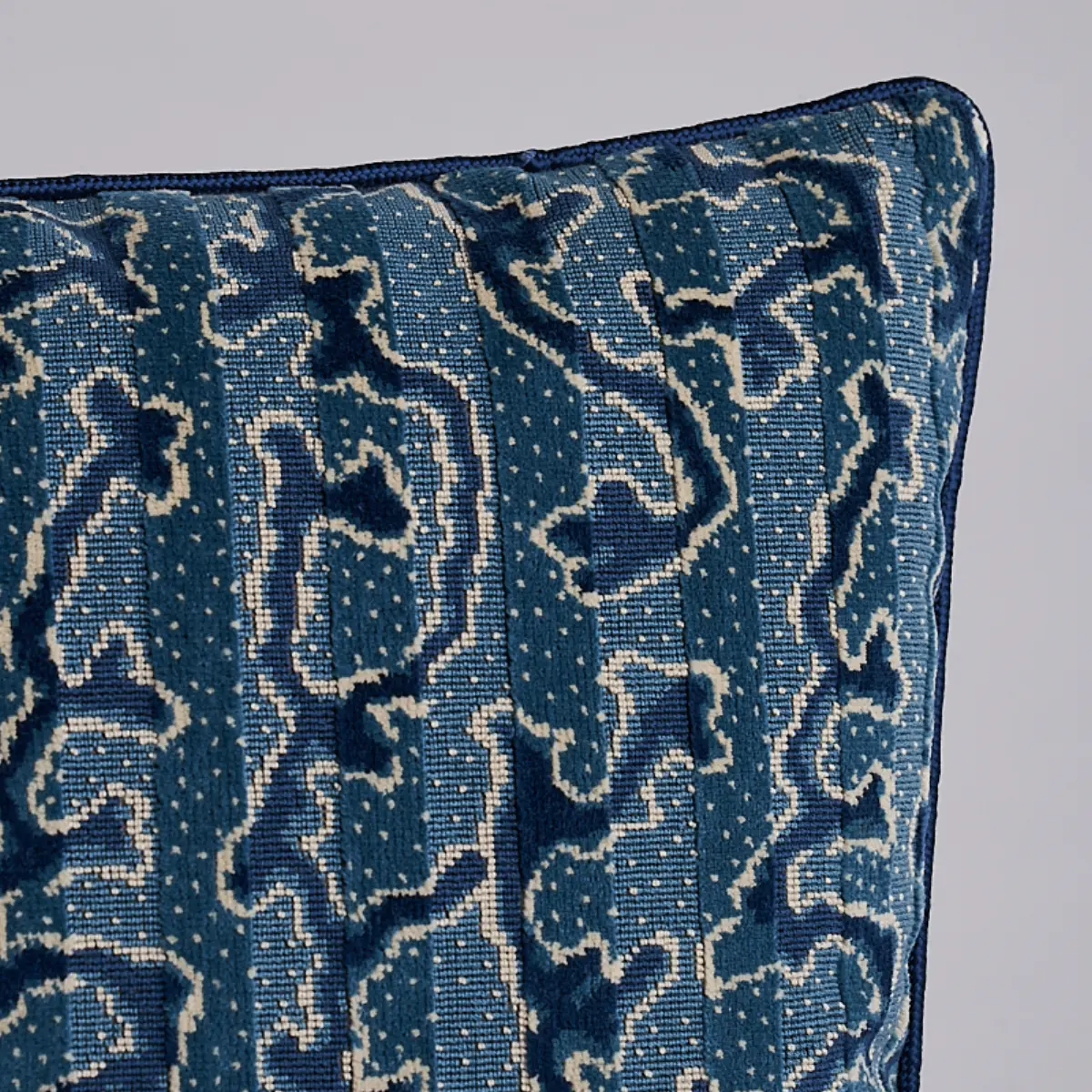 Corail Velvet Pillow_ MEDITERRANEAN