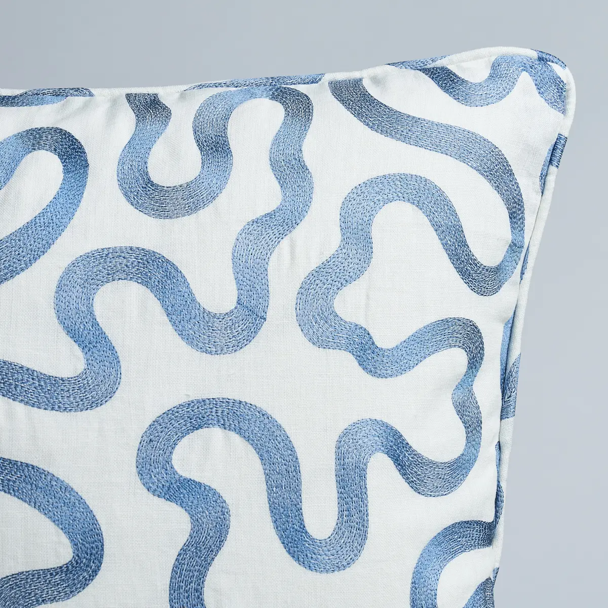 Riley Pillow_ NAVY ON IVORY