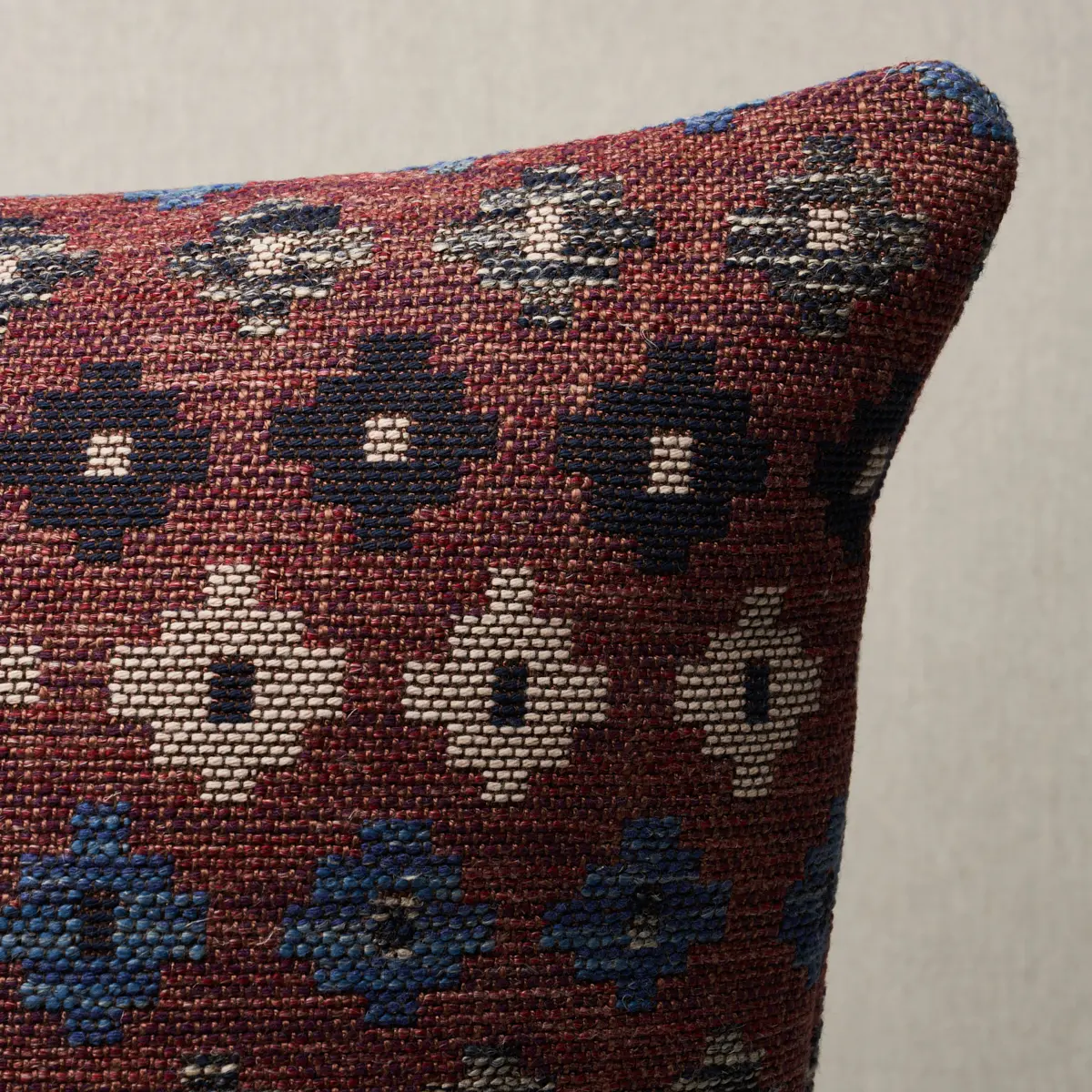 Ayumi Performance Pillow_ RUSSET