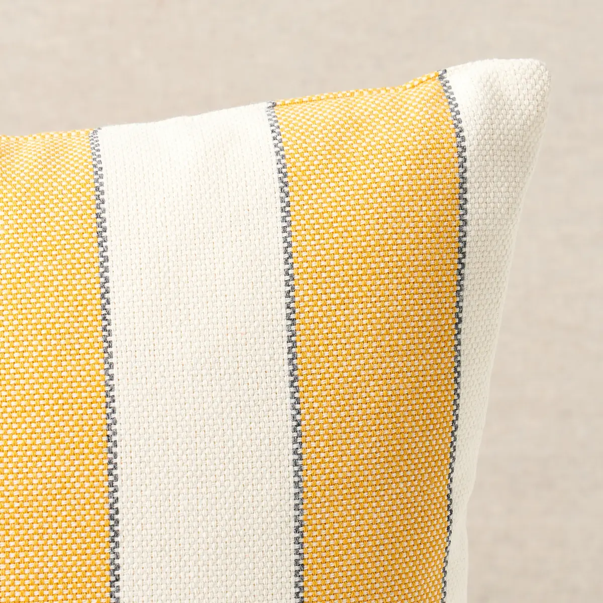 Blumont Indoor/Outdoor Pillow_ YELLOW