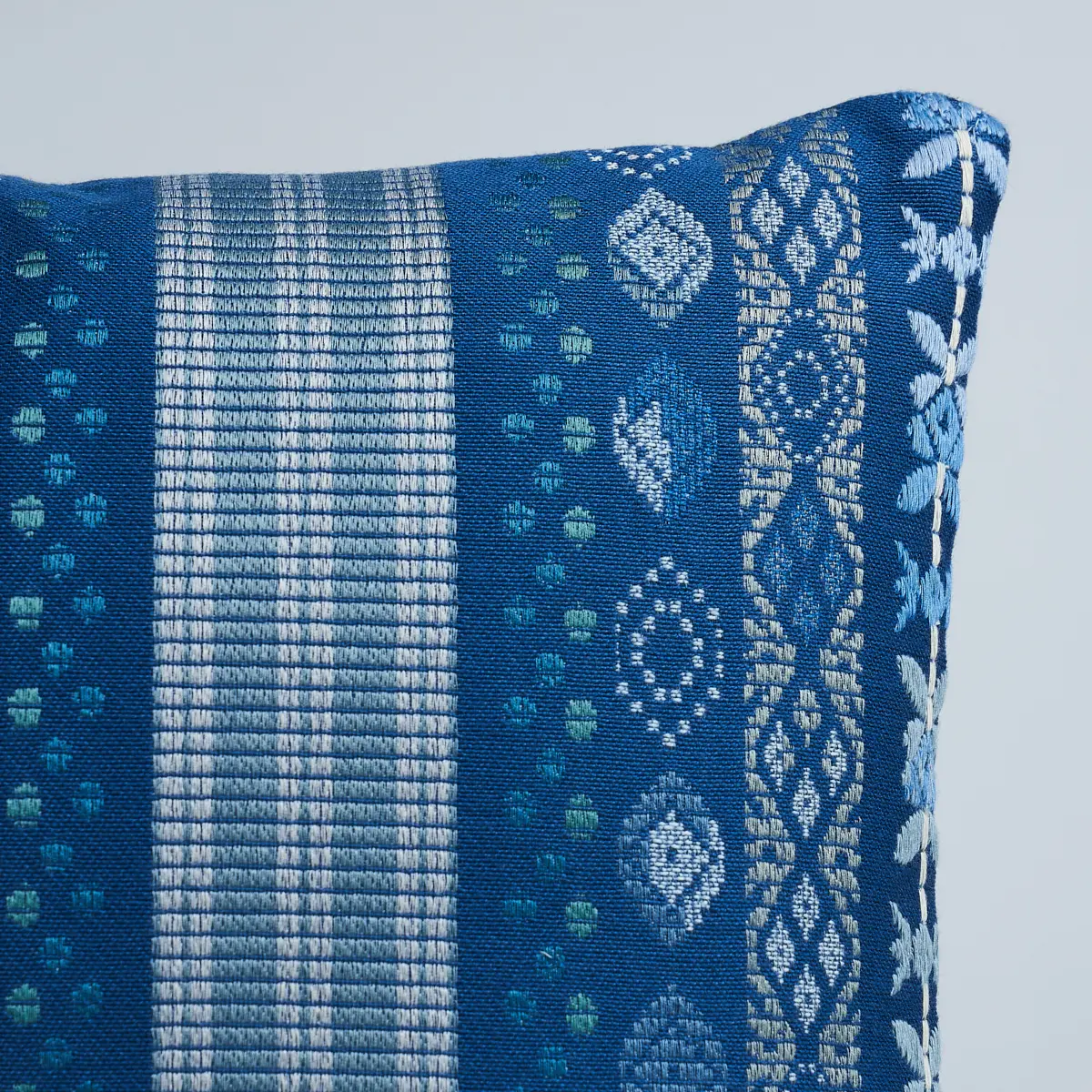 Cosima Embroidery Pillow_ BLUE MULTI