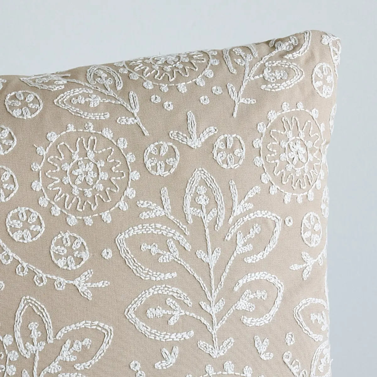 Tiana Embroidery Pillow_ NATURAL