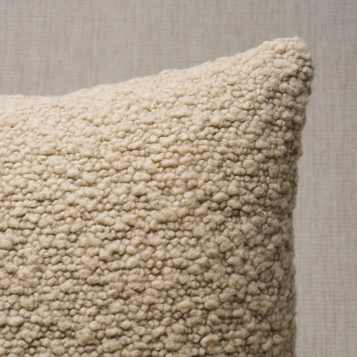 Margarete Pillow_ BISQUE