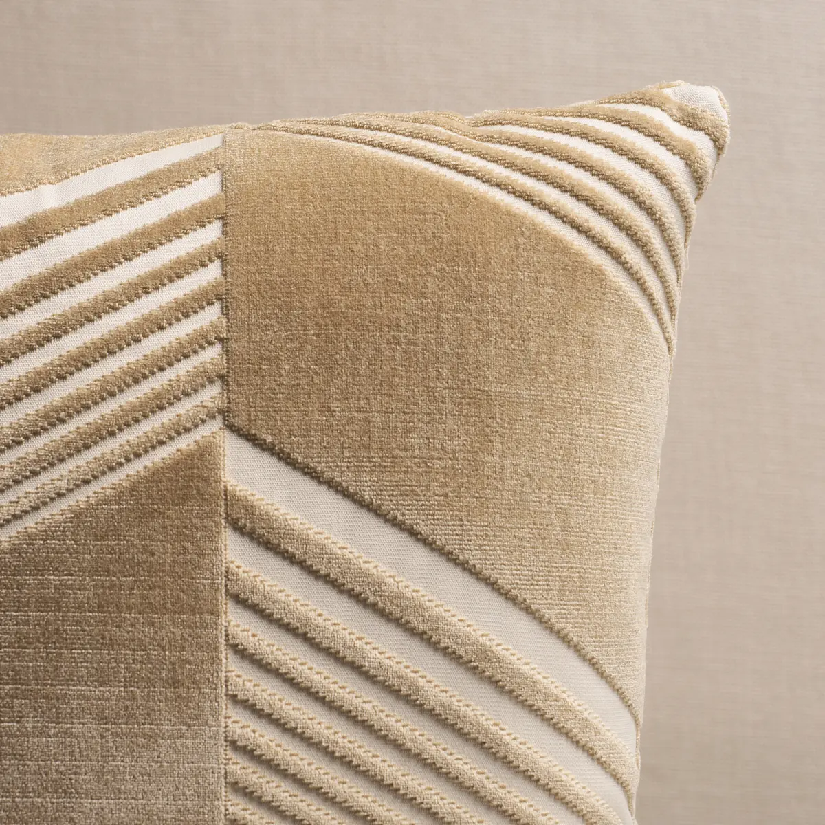 Jessie Cut Velvet Pillow_ SAND