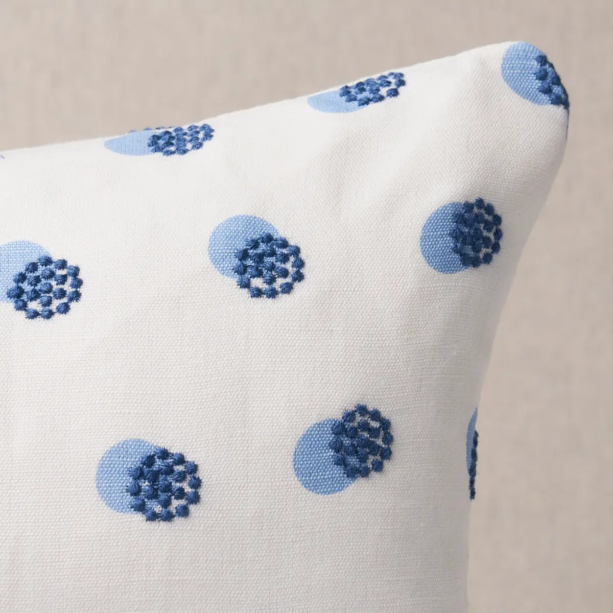Taylor Embroidery Pillow_ BLUE ON IVORY