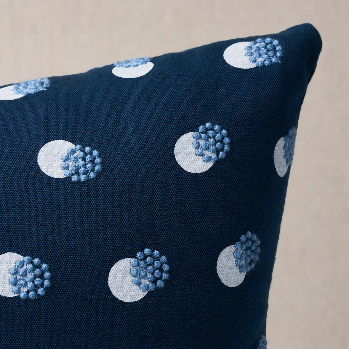 Taylor Embroidery Pillow_ SKY ON NAVY