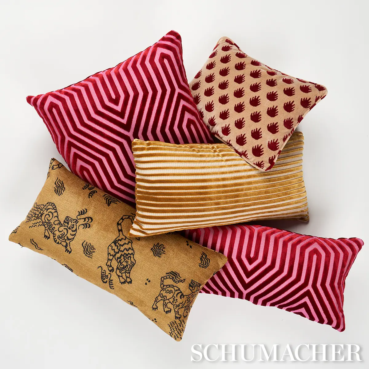 Kinabalu Velvet Pillow_ GOLD