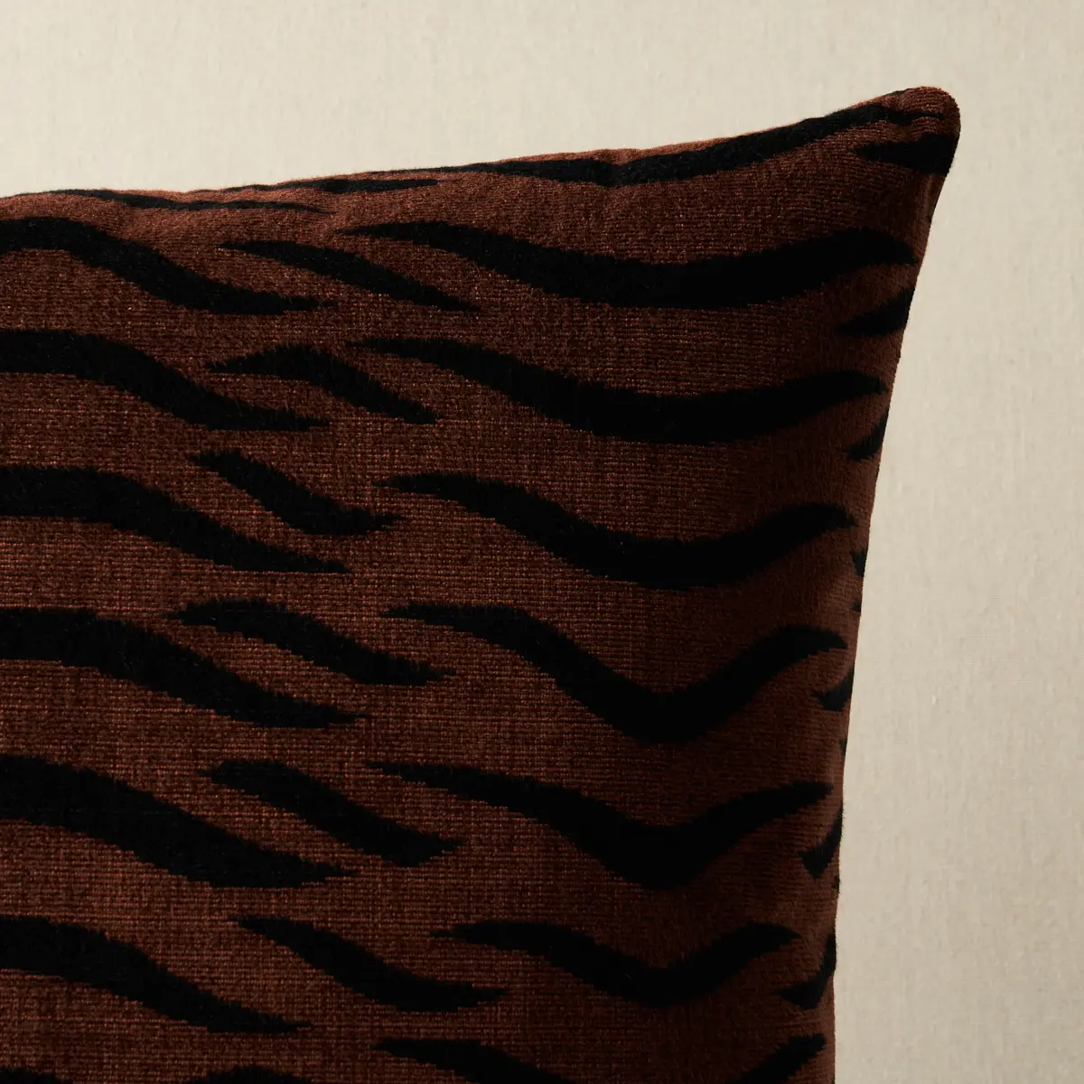 Sabi Tiger Velvet Pillow_ JAVA