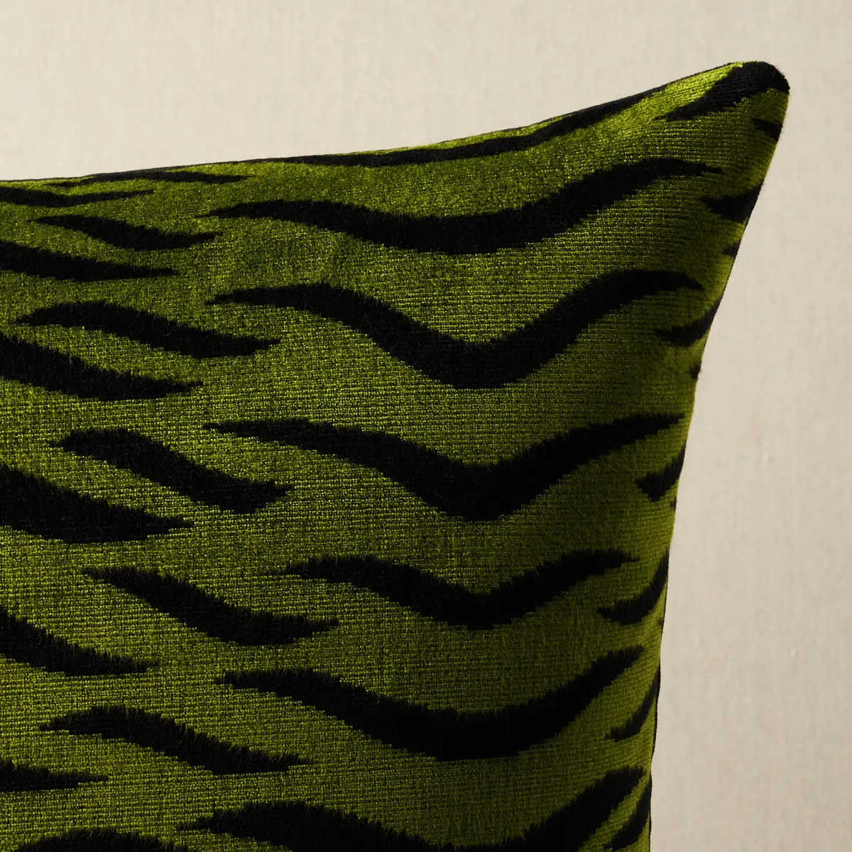 Sabi Tiger Velvet Pillow_ JUNGLE