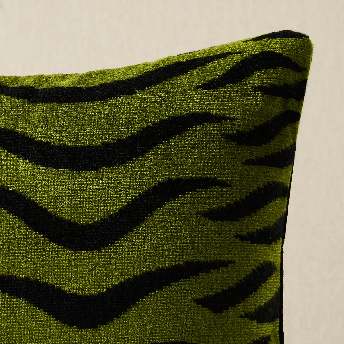 Sabi Tiger Velvet Pillow_ JUNGLE