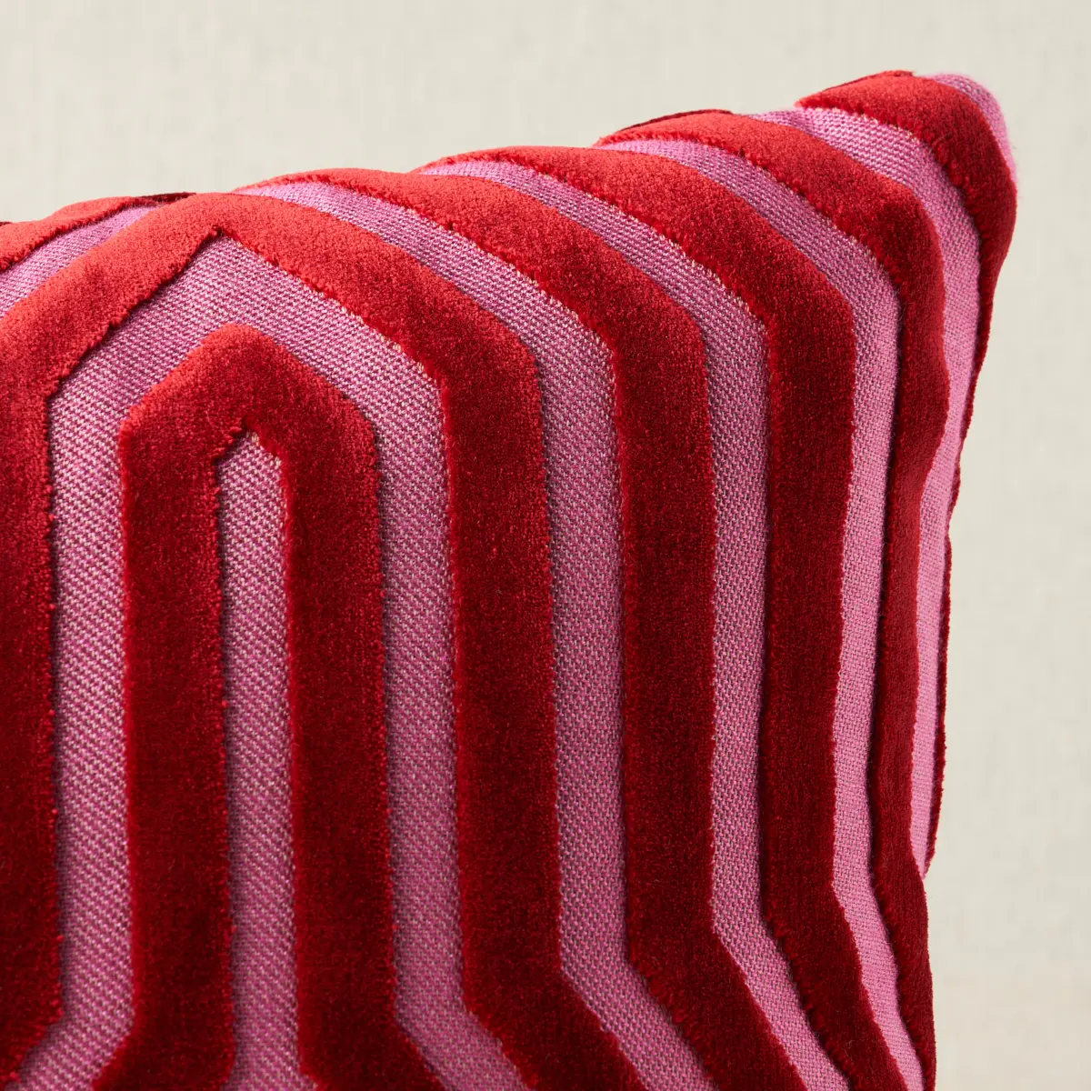 Vanderbilt Velvet Pillow_ FUCHSIA