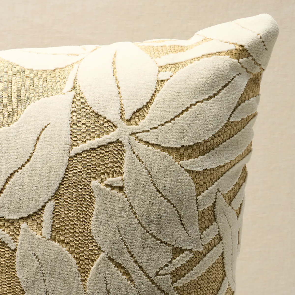 Miramar I/O Velvet Pillow_ WHITE SAND