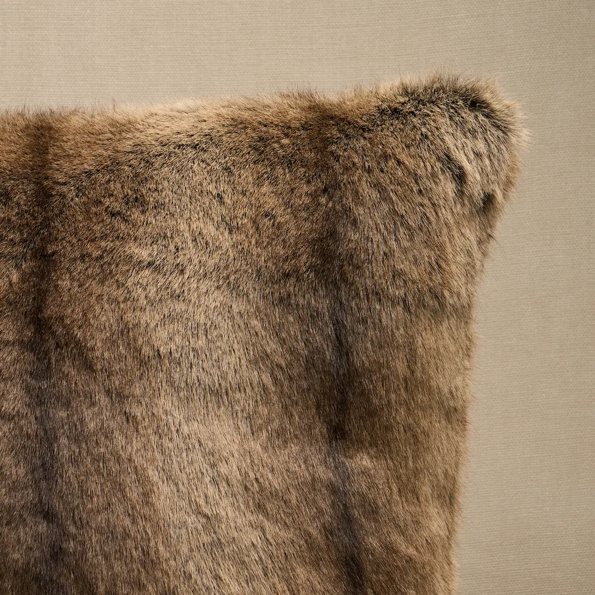 Verbier Faux Fur Pillow_ CHOCOLATE
