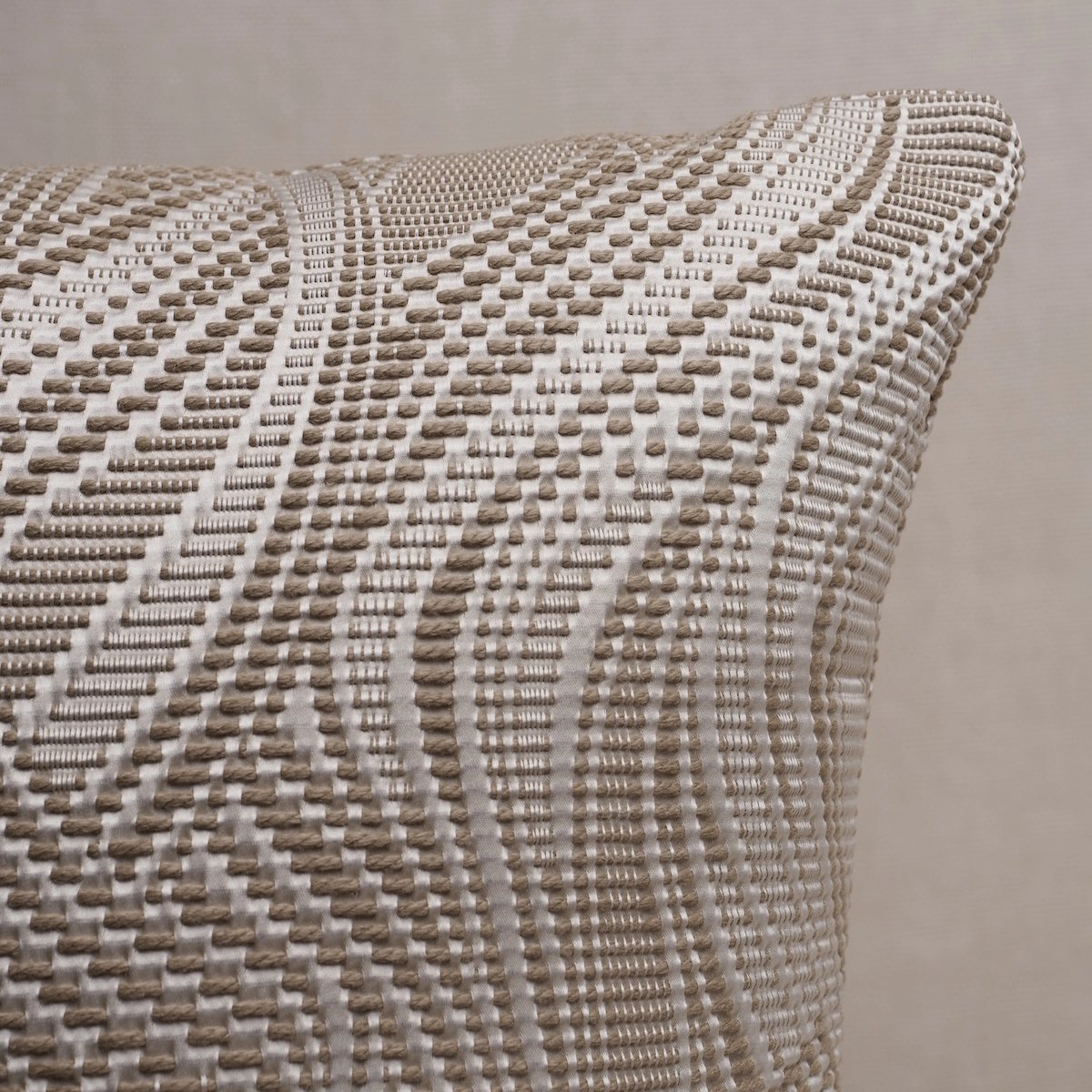 Quilted Waves I/O Pillow_ METALLIC BROWN