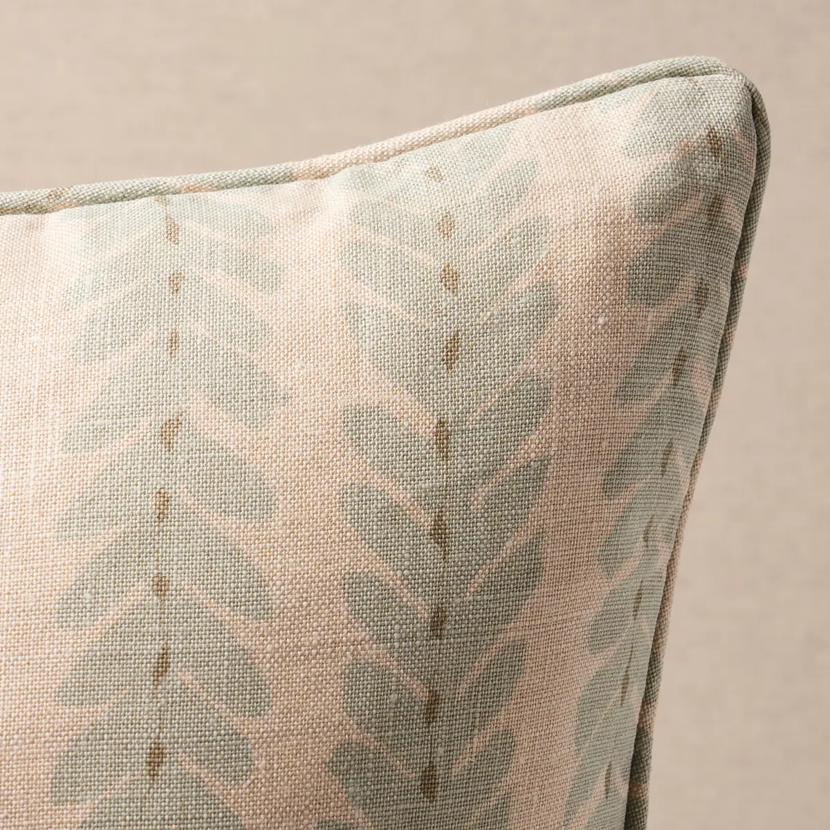 Woodperry Pillow_ AQUA