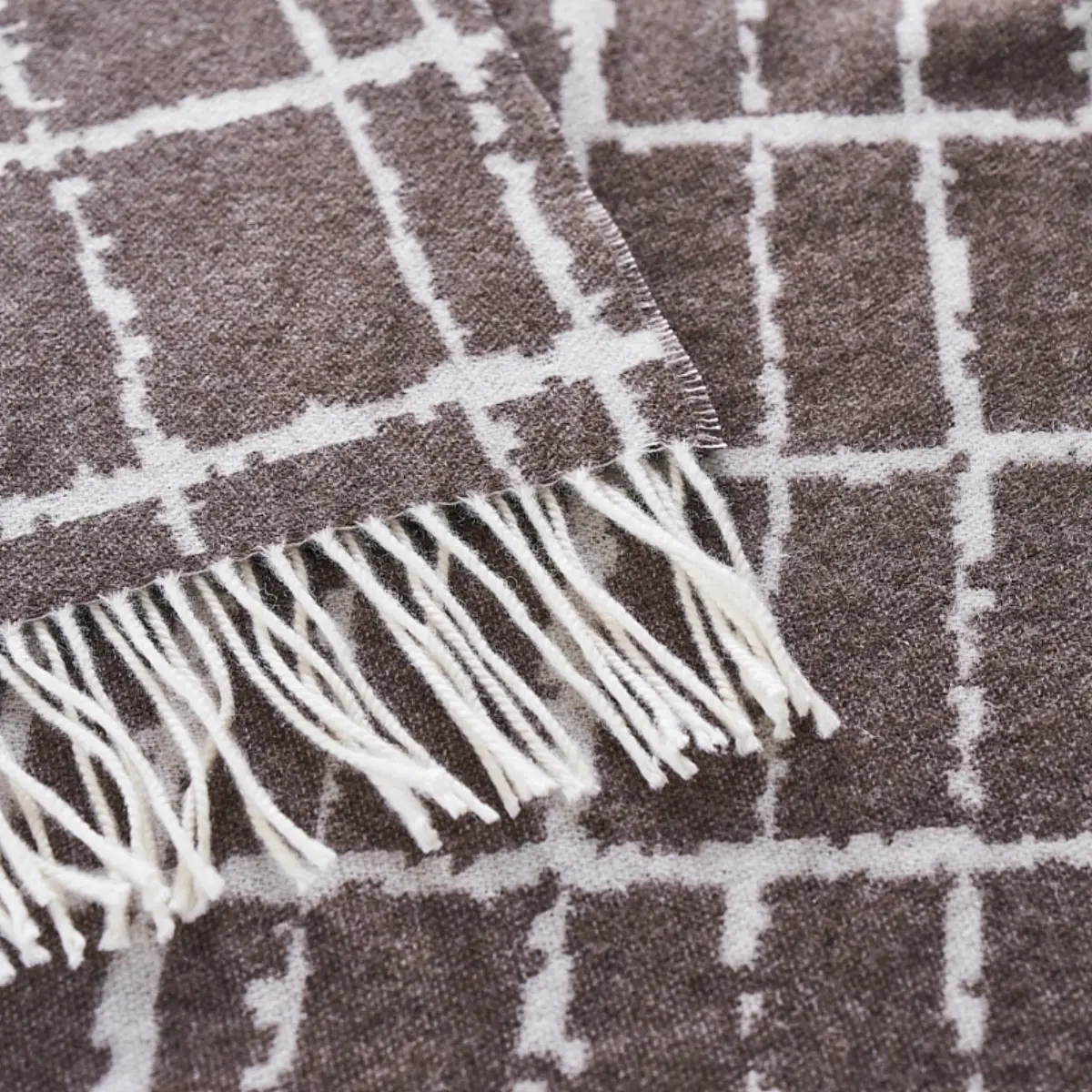 Plaid Throw_ BROWN