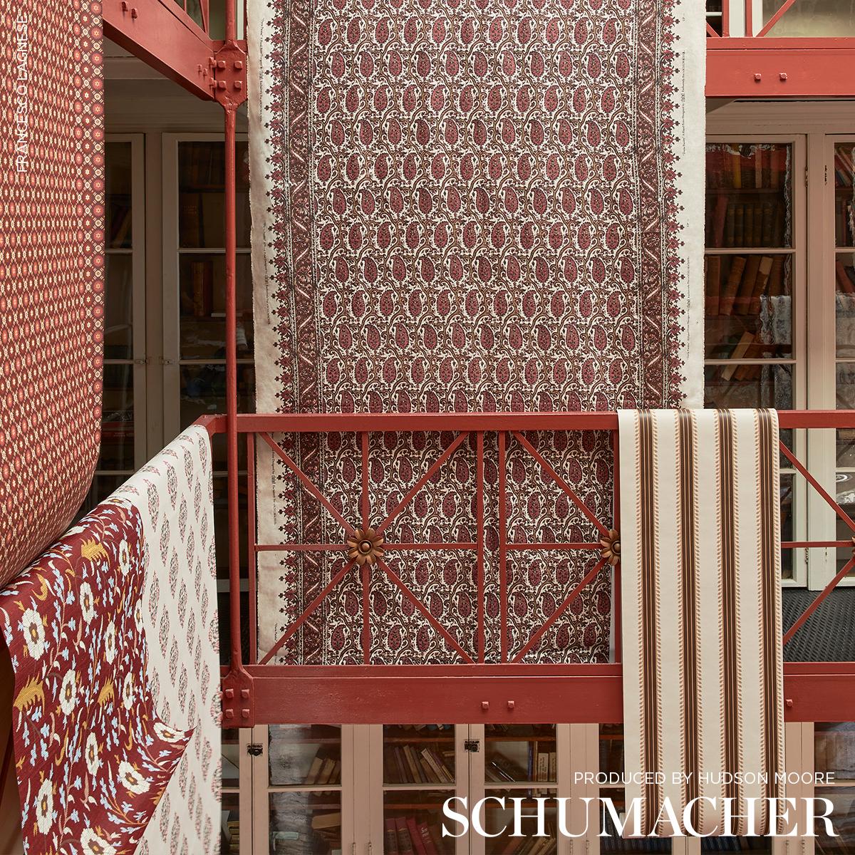 Floralia Sisal - Garnet Wallpapers | Schumacher