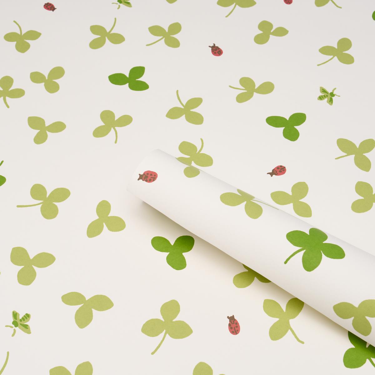 Celia Clover - Ivory Wallpapers | Schumacher