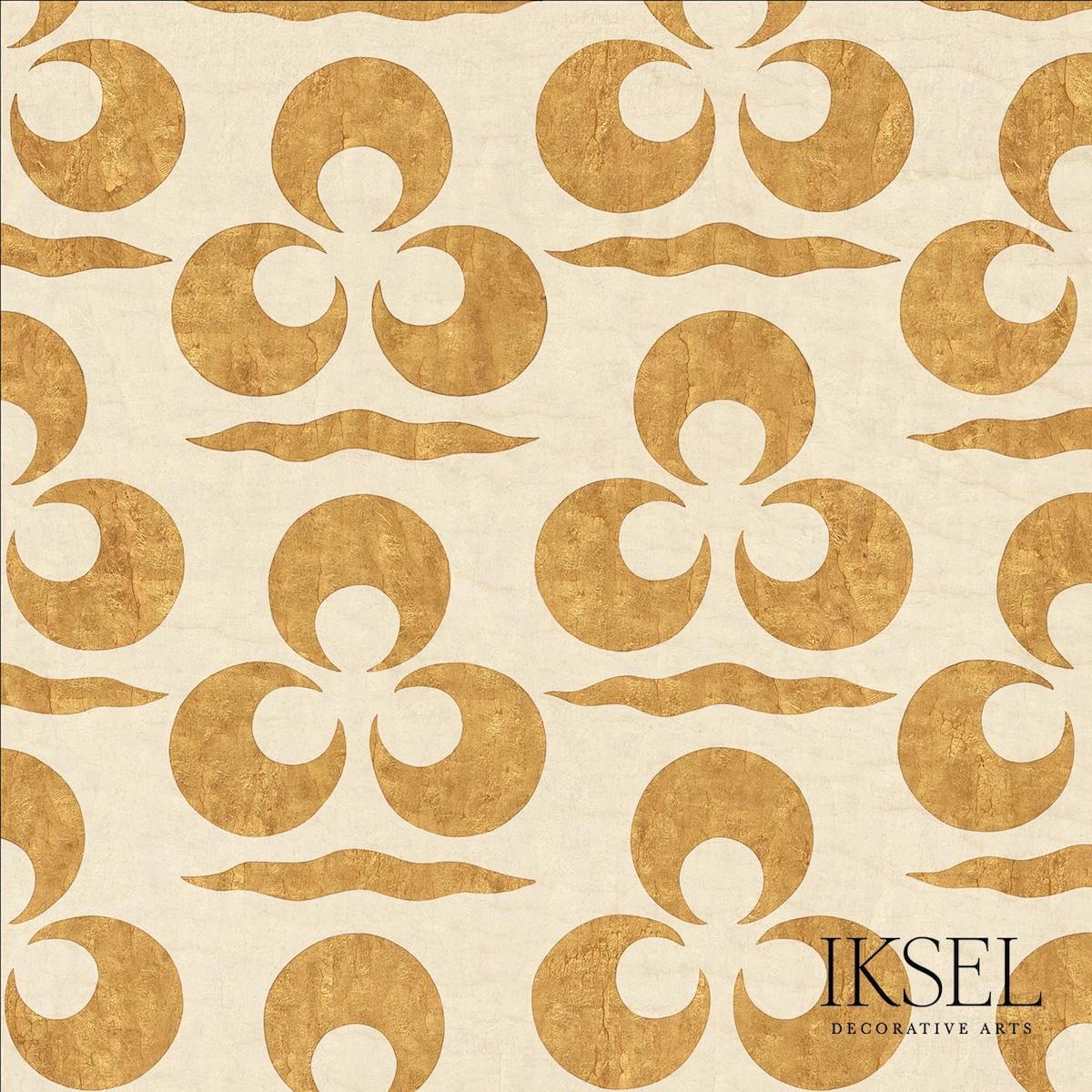 Iznik Chintamani & Crescent - Cream-Gold Wallpapers | Schumacher