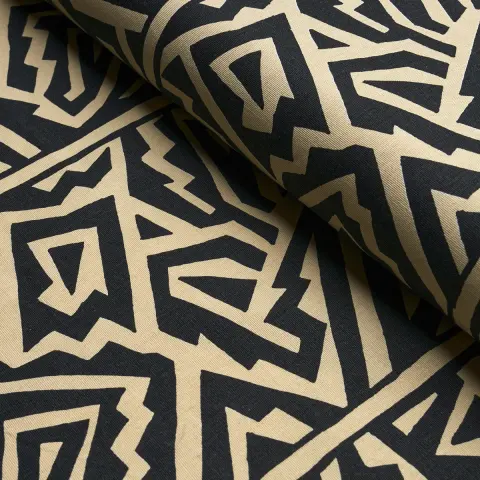 JAGGED MAZE_ BLACK