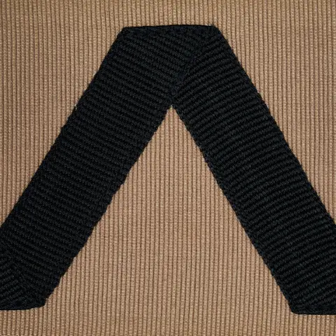LEGERE APPLIQUÉ TAPE_ BLACK ON SAND