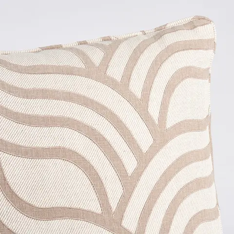 Sangomar Applique Pillow_ BROWN