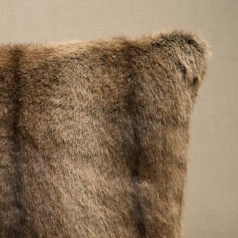 Verbier Faux Fur Pillow_ CHOCOLATE