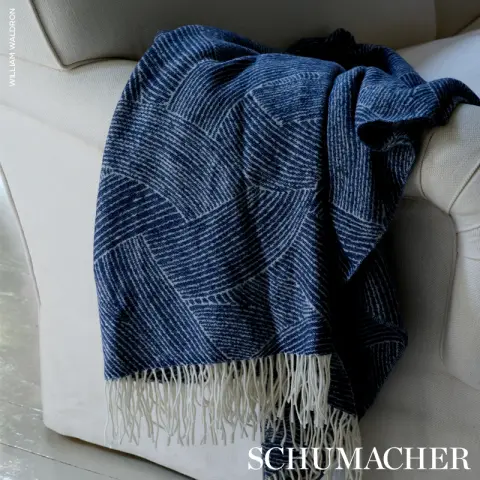 Tempesta Throw_ NAVY