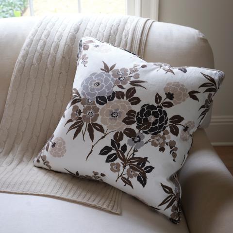 Valentina Floral
