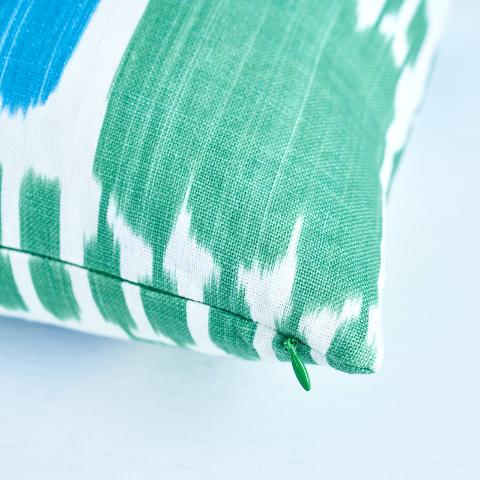Kandira Pillow