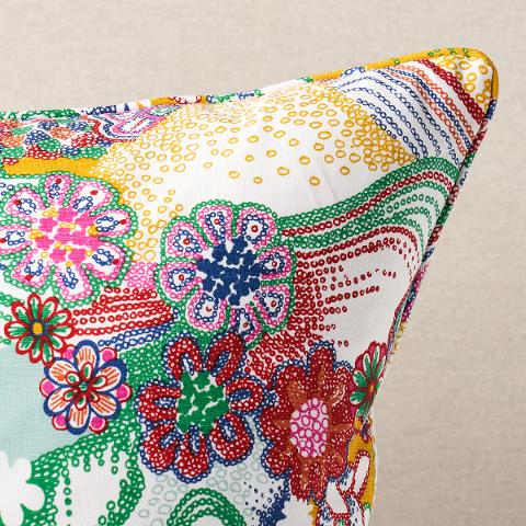 Daisy Chain Pillow