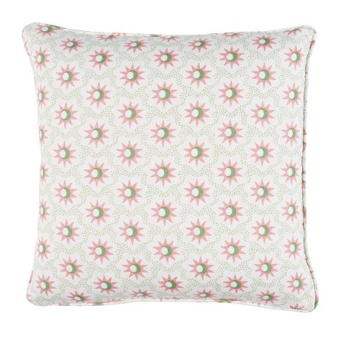 Lucie Pillow