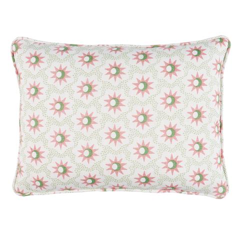 Lucie Pillow