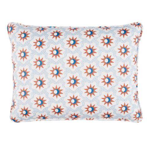 Lucie Pillow
