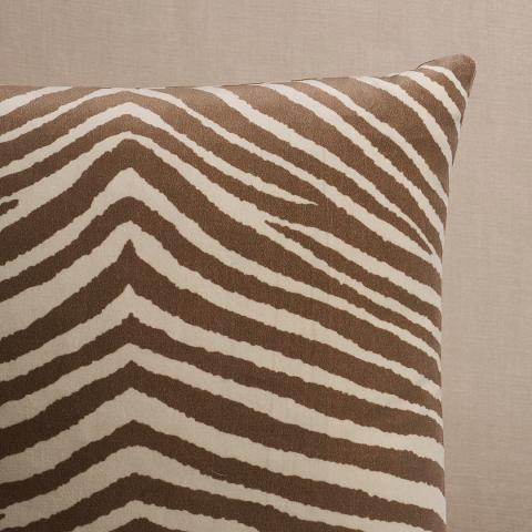 Blixen Velvet Pillow