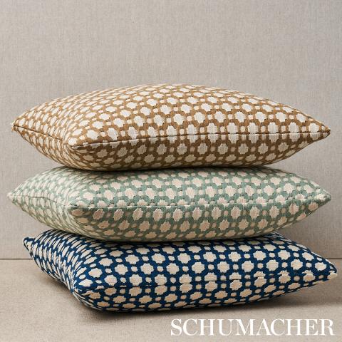 Betwixt Pillow