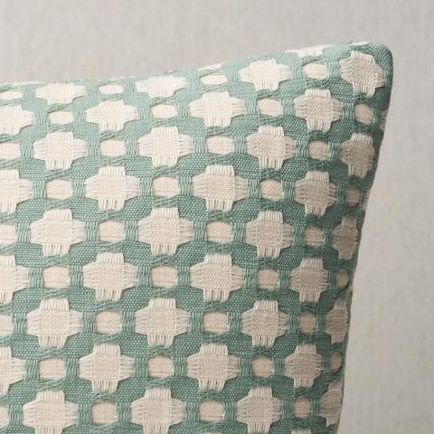 Betwixt Pillow